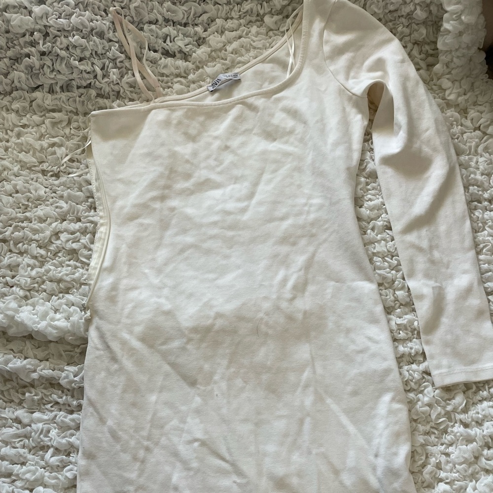 mini one sleeve dress